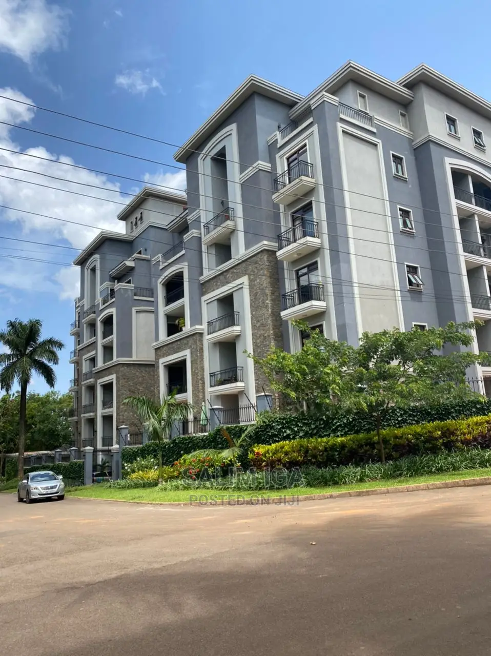 4bdrm Penthouse in Kololo Property, Central Division for Sale