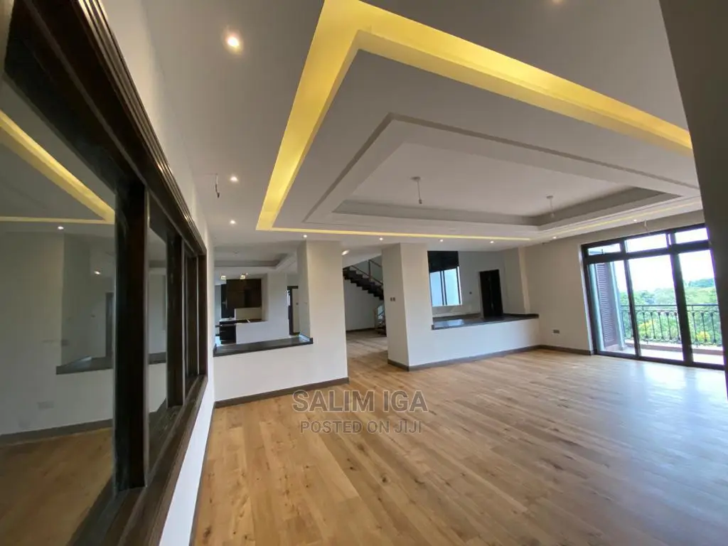 4bdrm Penthouse in Kololo Property, Central Division for Sale