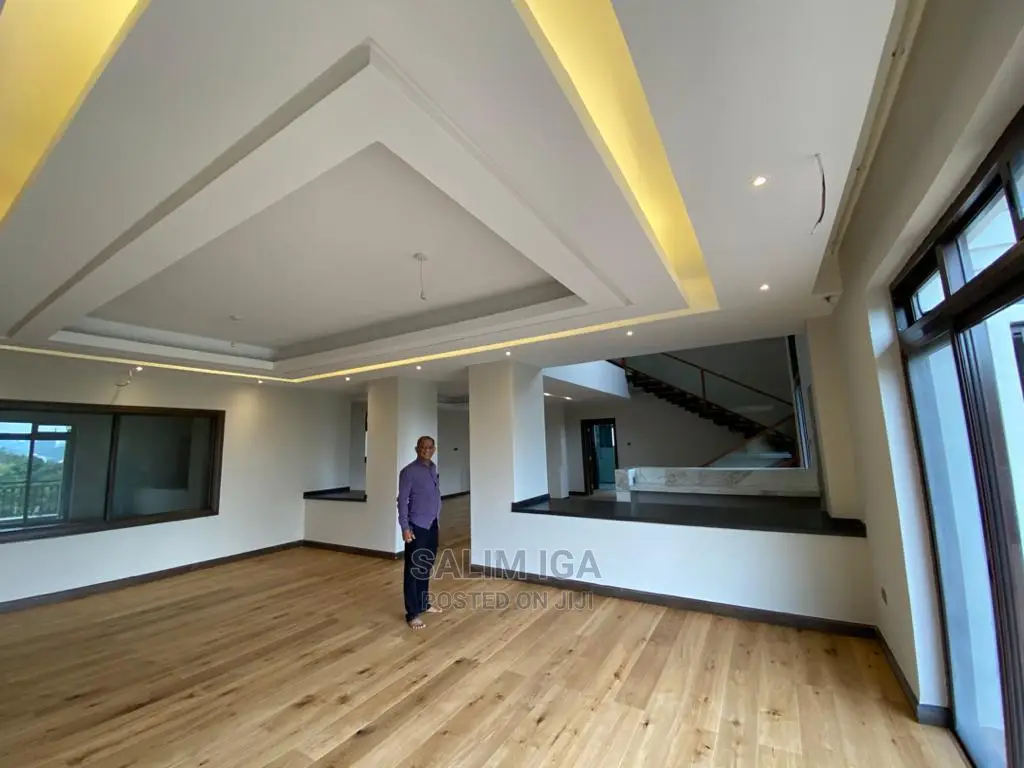 4bdrm Penthouse in Kololo Property, Central Division for Sale