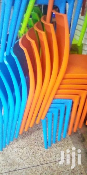 Plastic Restourant Chairs
