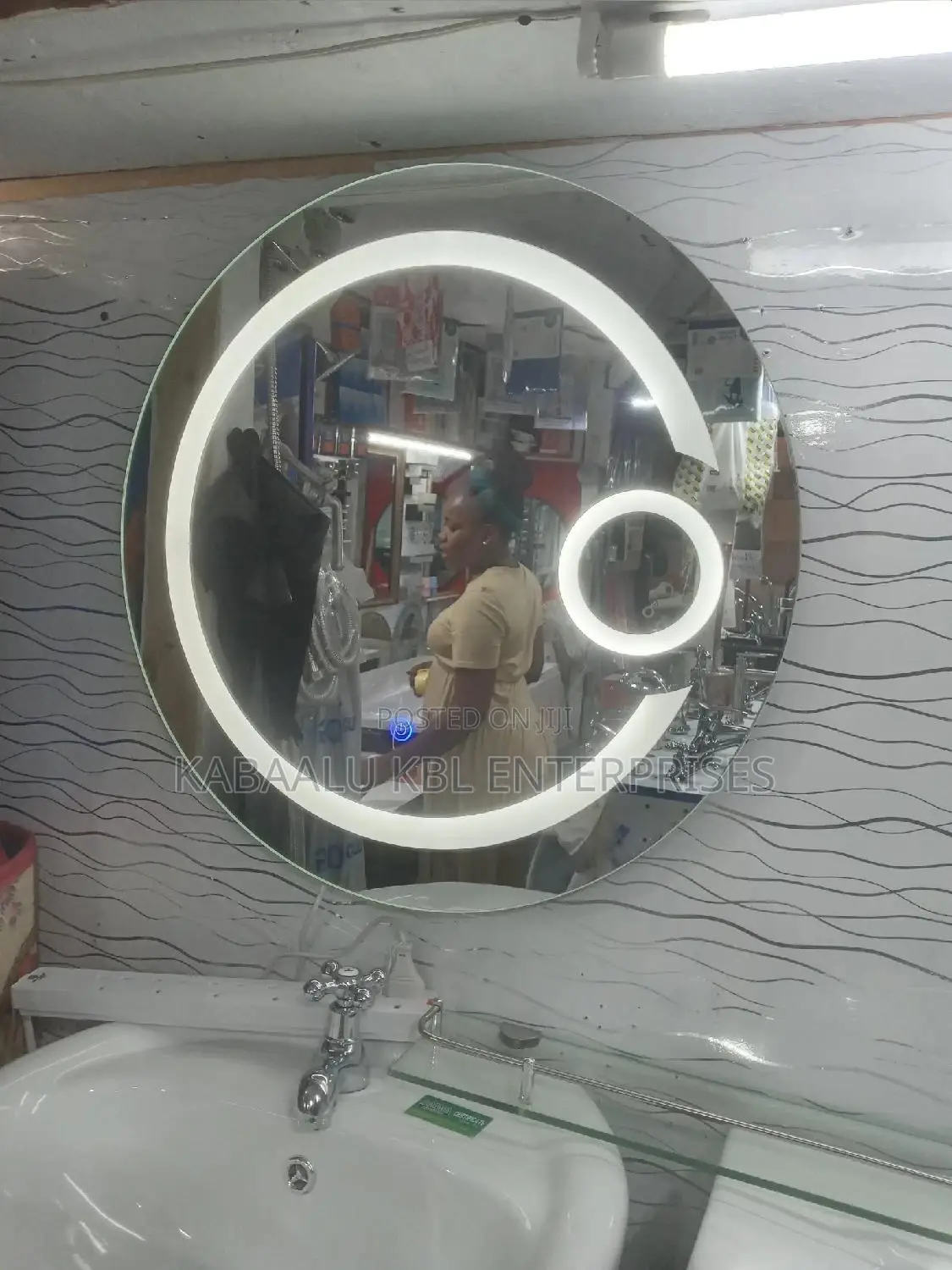 Executive Bathroom Beauty Mirrors
