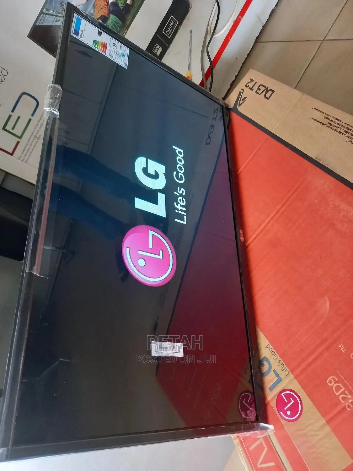 32 Inches LG Led Flat Screen Digital TV