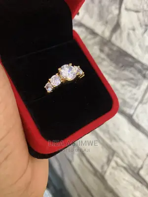 Engagement Rings Available With the Ring Box