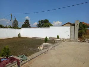 Furnished 4bdrm Bungalow in Kira for Sale