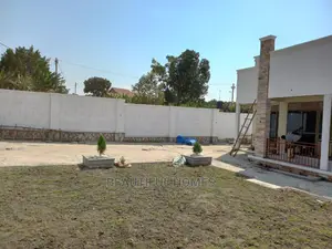 Furnished 4bdrm Bungalow in Kira for Sale