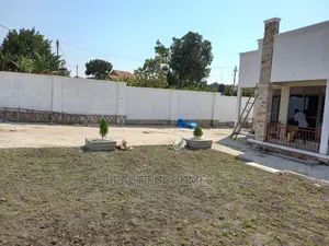 Furnished 4bdrm Bungalow in Kira for Sale