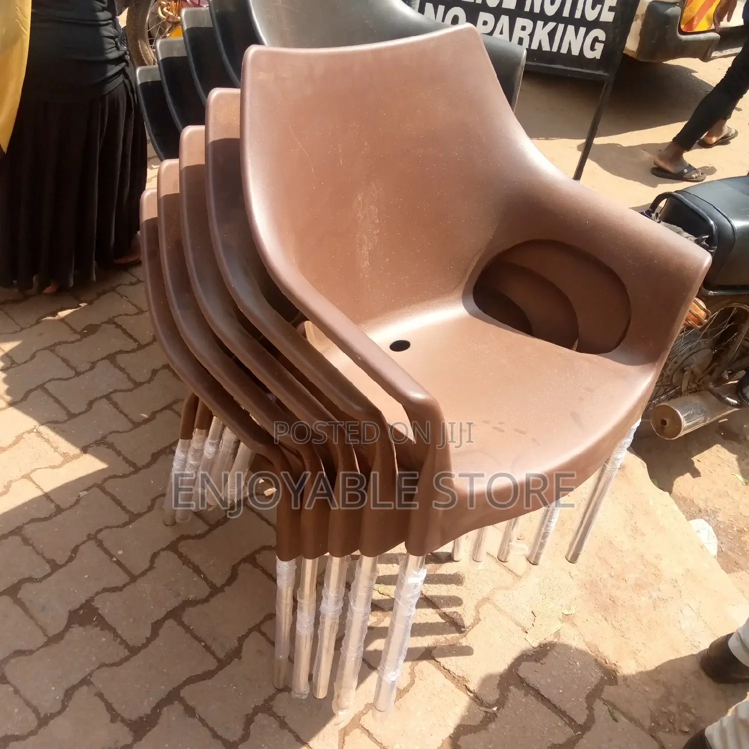 Plastic Armed VIP Chair