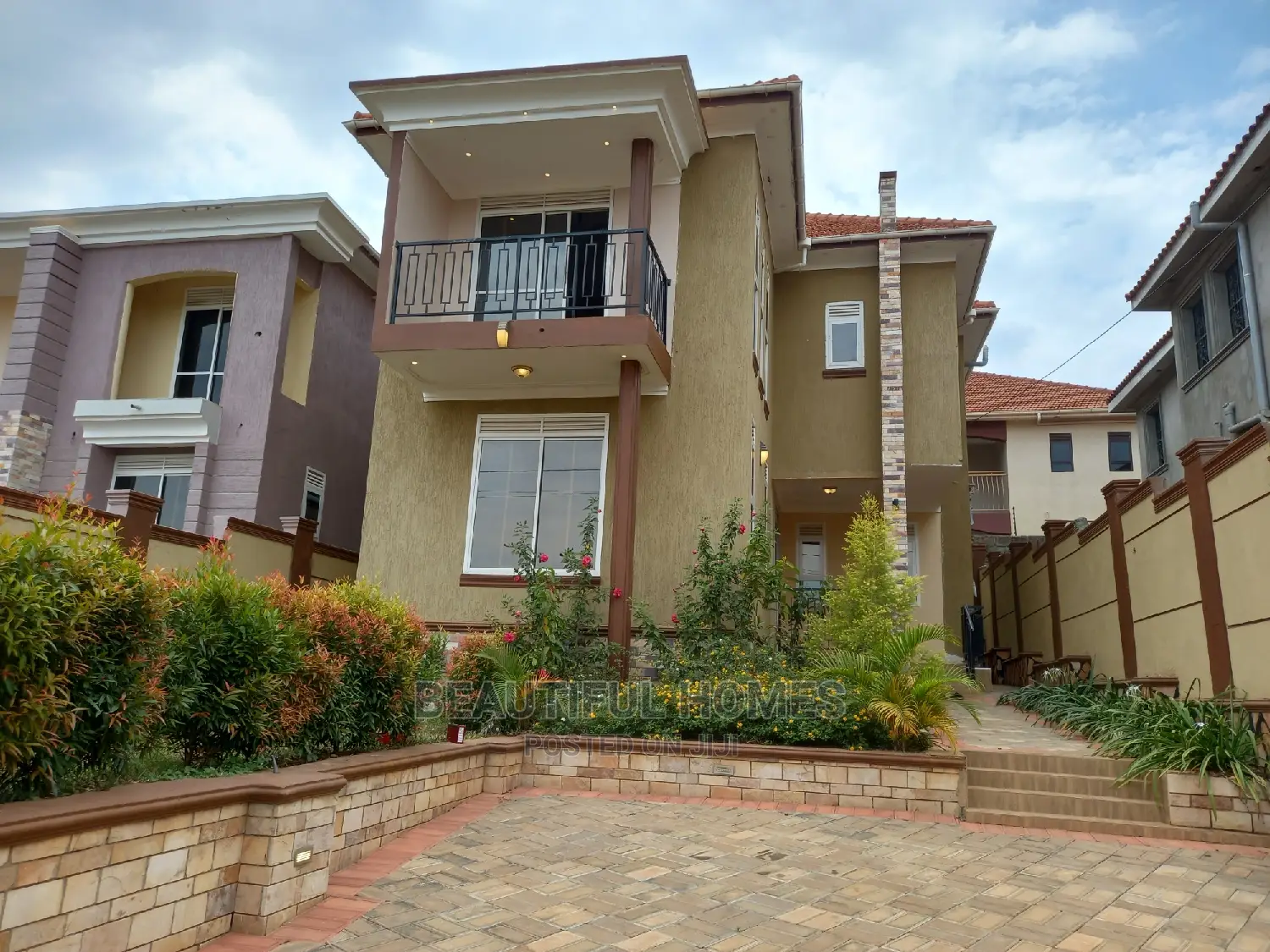 Furnished 4bdrm House in Kira Nice for Sale