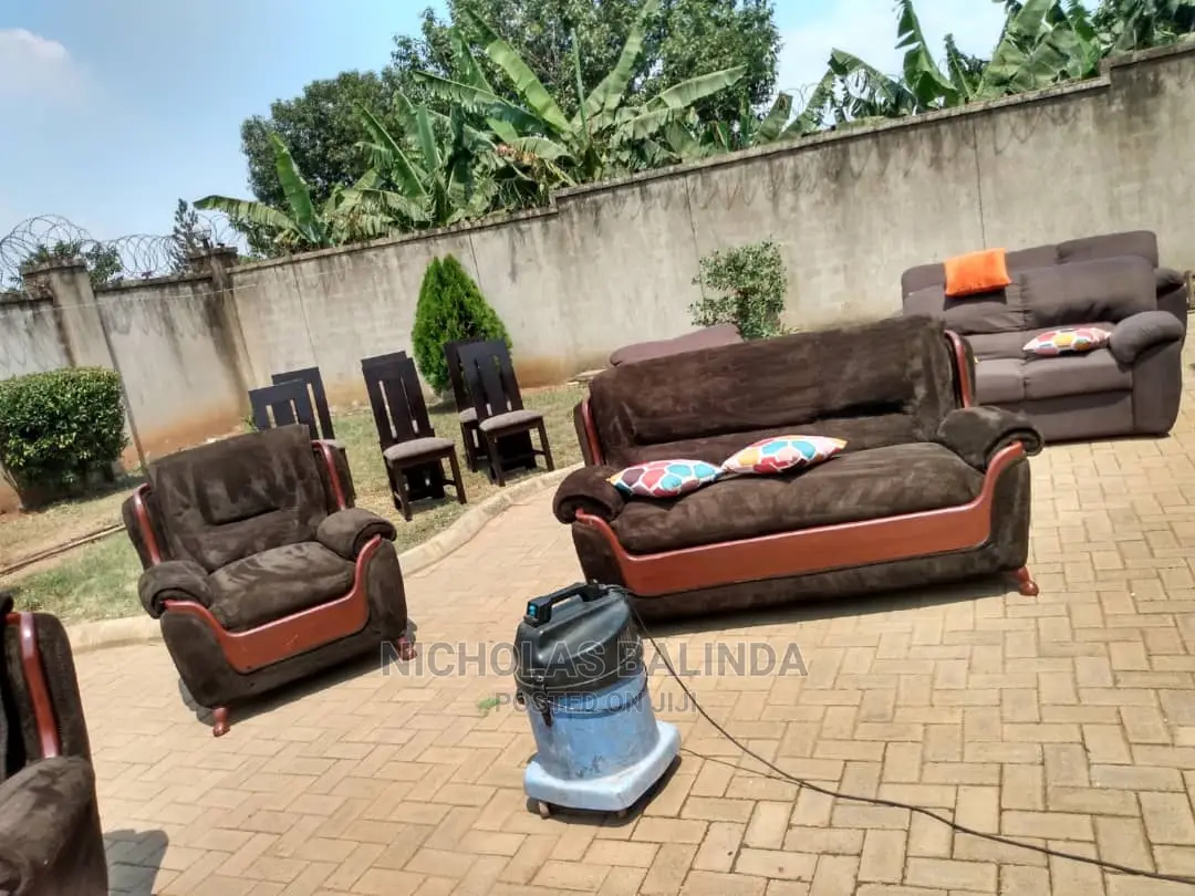 We Provide Sofas Cleaning Door to Door at Constable Price