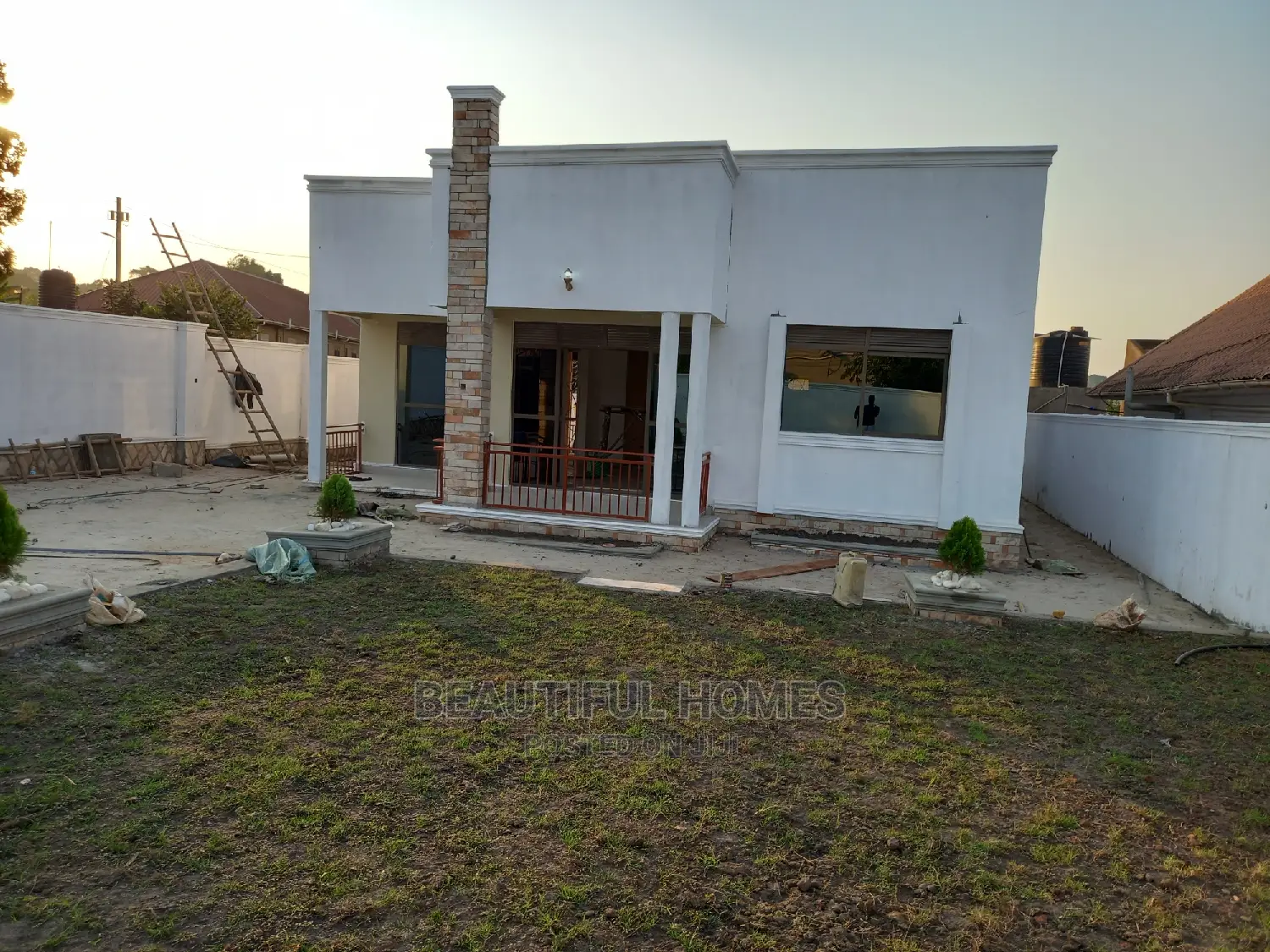 Furnished 4bdrm House in Kira for Sale