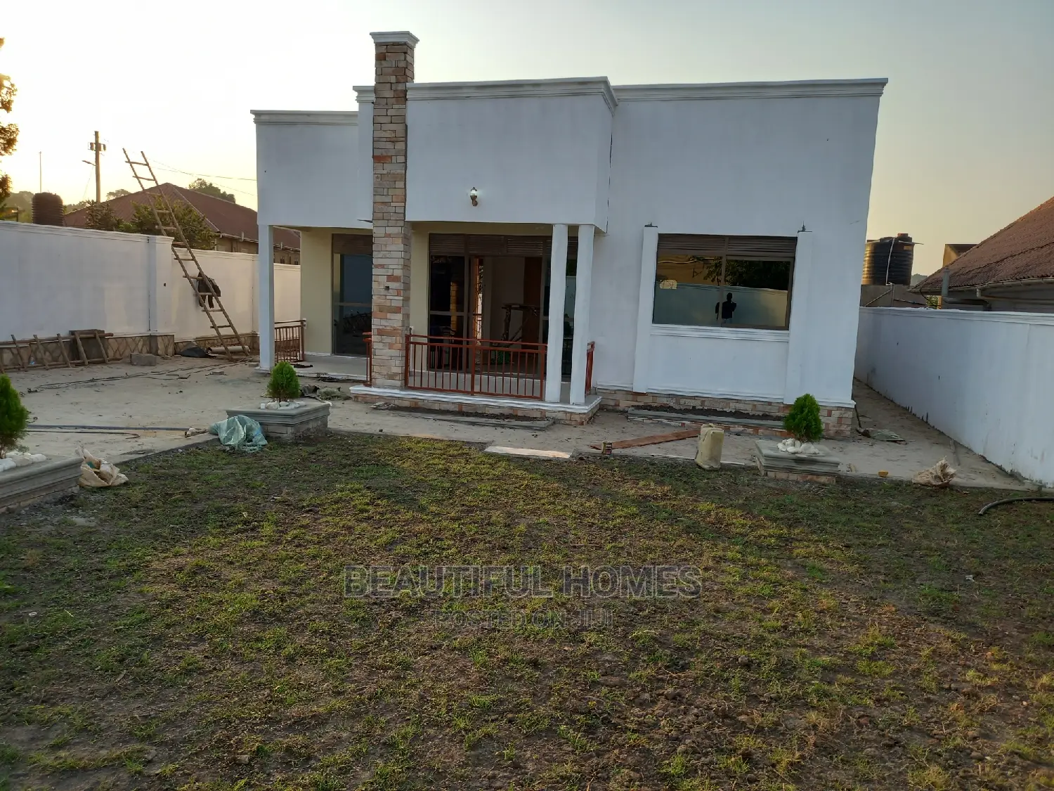 Furnished 4bdrm House in Kira for Sale