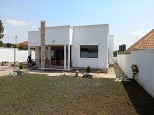 Furnished 4bdrm House in Kira for Sale