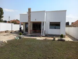 Furnished 4bdrm House in Kira for Sale