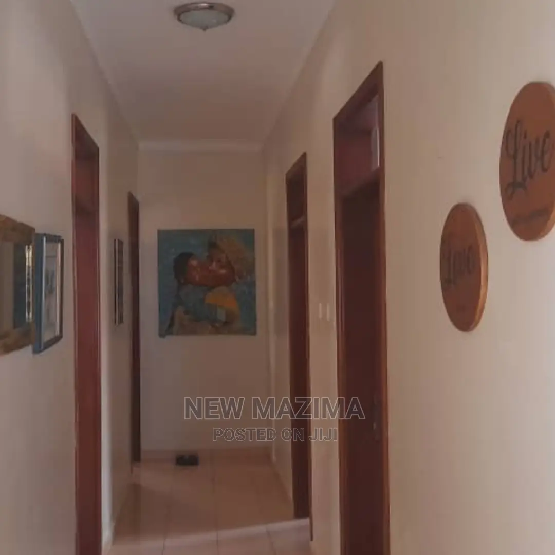 4bdrm Bungalow in Makindye Town, Central Division for Sale