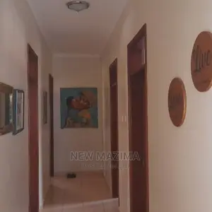 4bdrm Bungalow in Makindye Town, Central Division for Sale