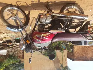 Bajaj Avenger 220 2016