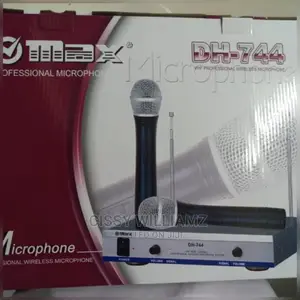 Wireless Microphones/Max Professional Wireless Microphones