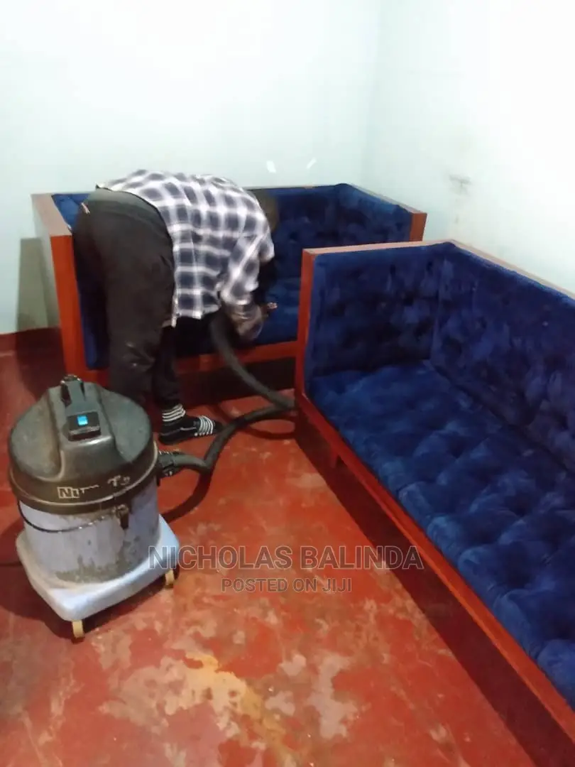 Try Our Sofa Shampooing