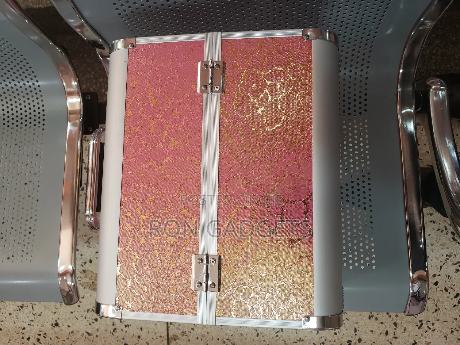 Make Up Box Big Size