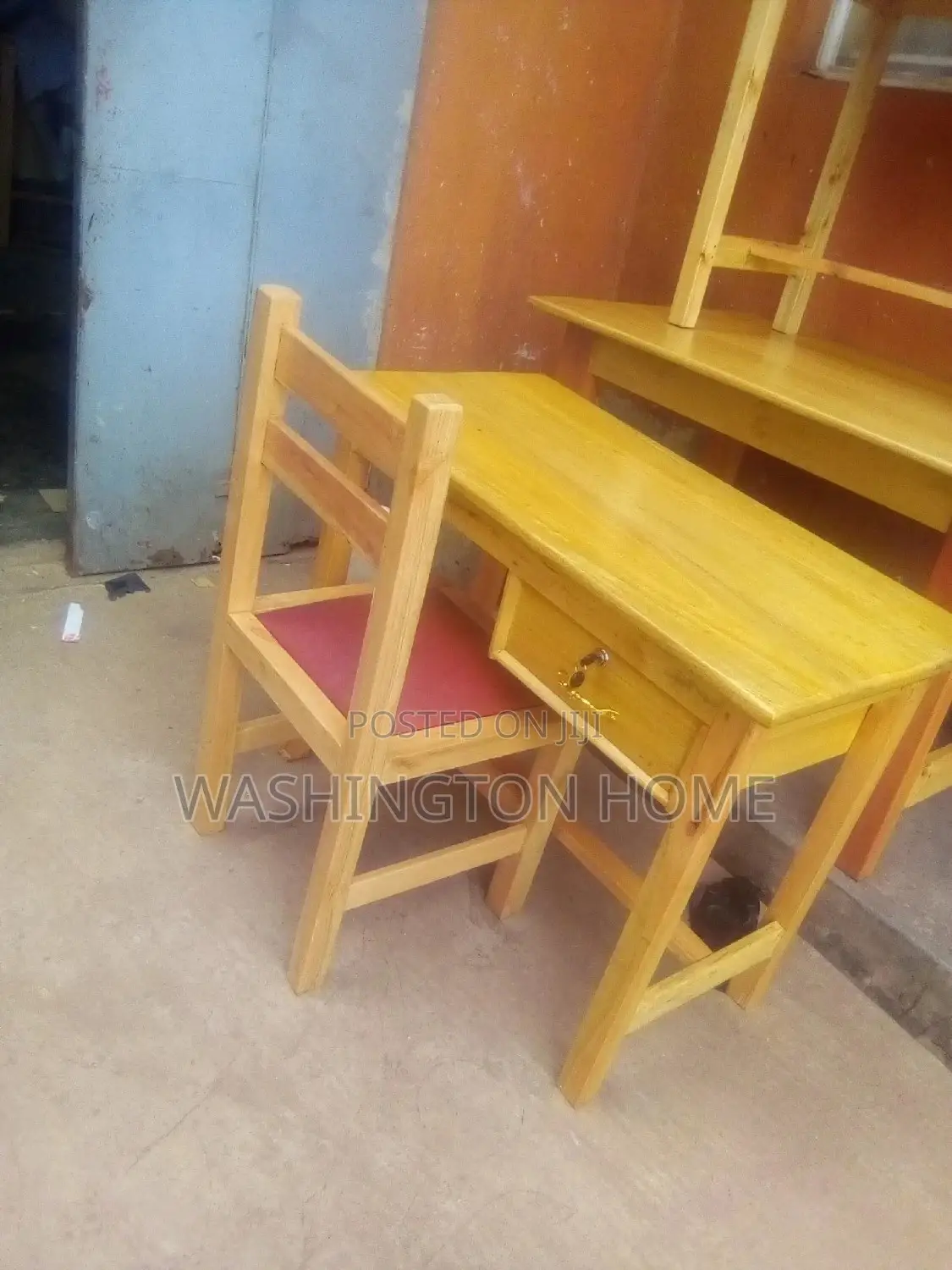 Office Table With Chair