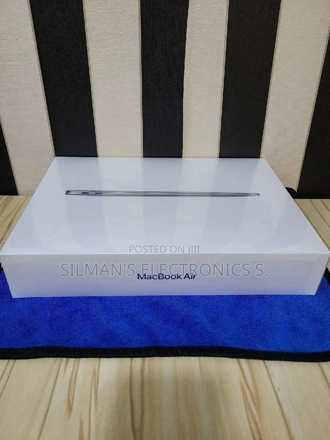New Laptop Apple MacBook Air 8GB Apple M1 SSD 512GB
