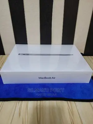 New Laptop Apple MacBook Air 8GB Apple M1 SSD 512GB