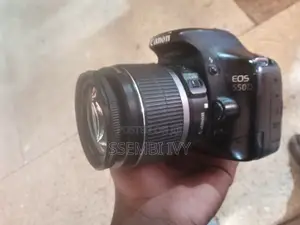 CANON 550 Camera.