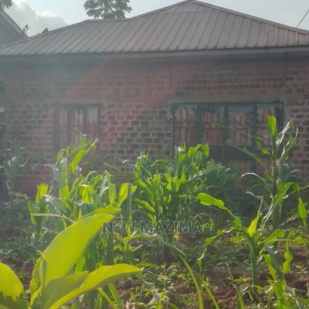 2bdrm House in Kawempe Kawanda, Central Division for Sale