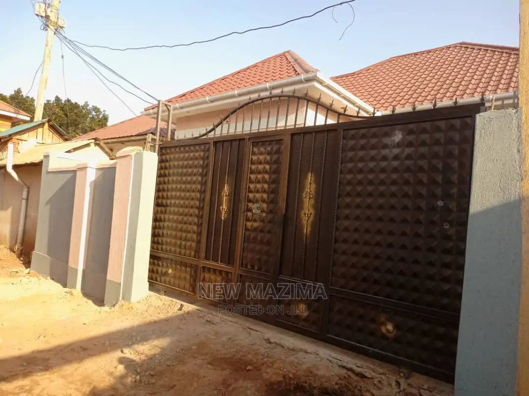 3bdrm House in Nansana Wamala, Central Division for Sale