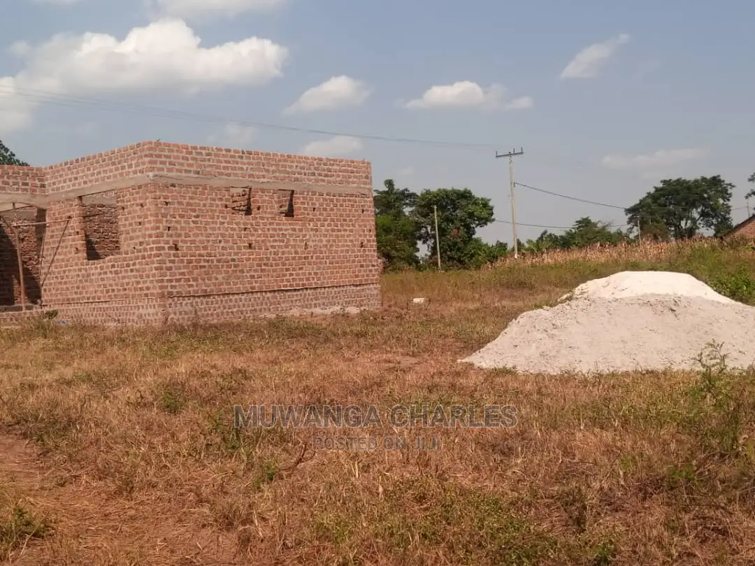 100by50ft Plot of Land for Sale at Busukuma Gayaza