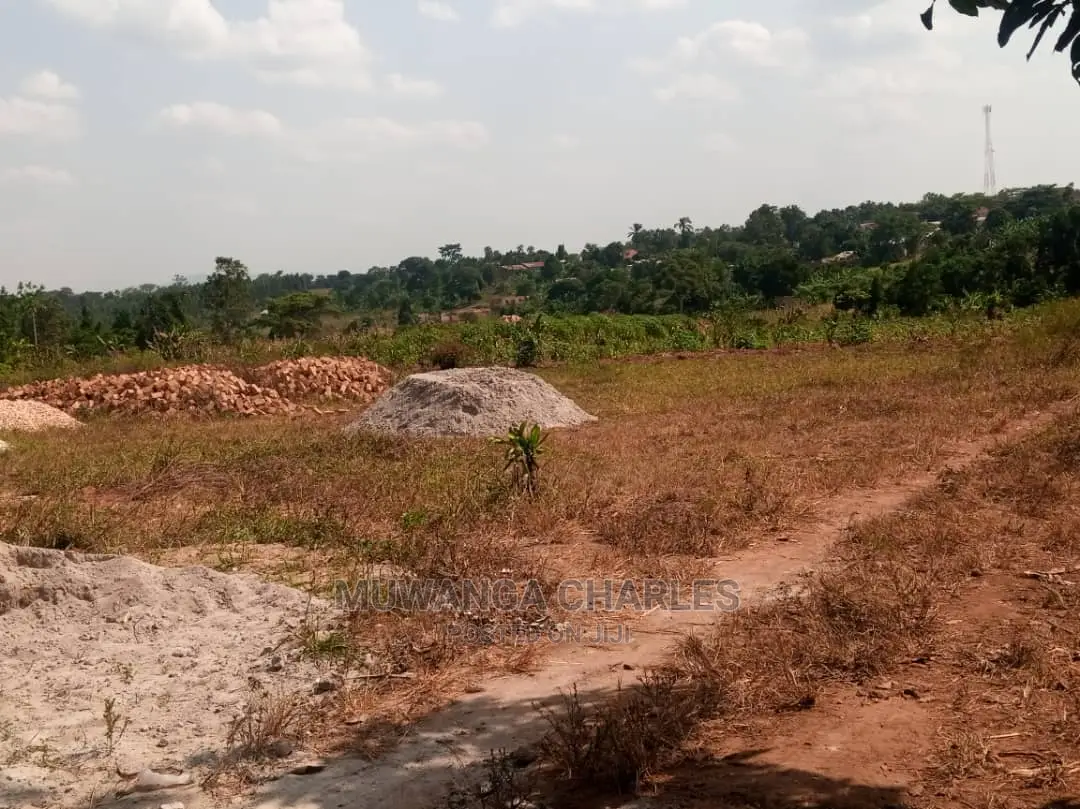 100by50ft Plot of Land for Sale at Busukuma Gayaza