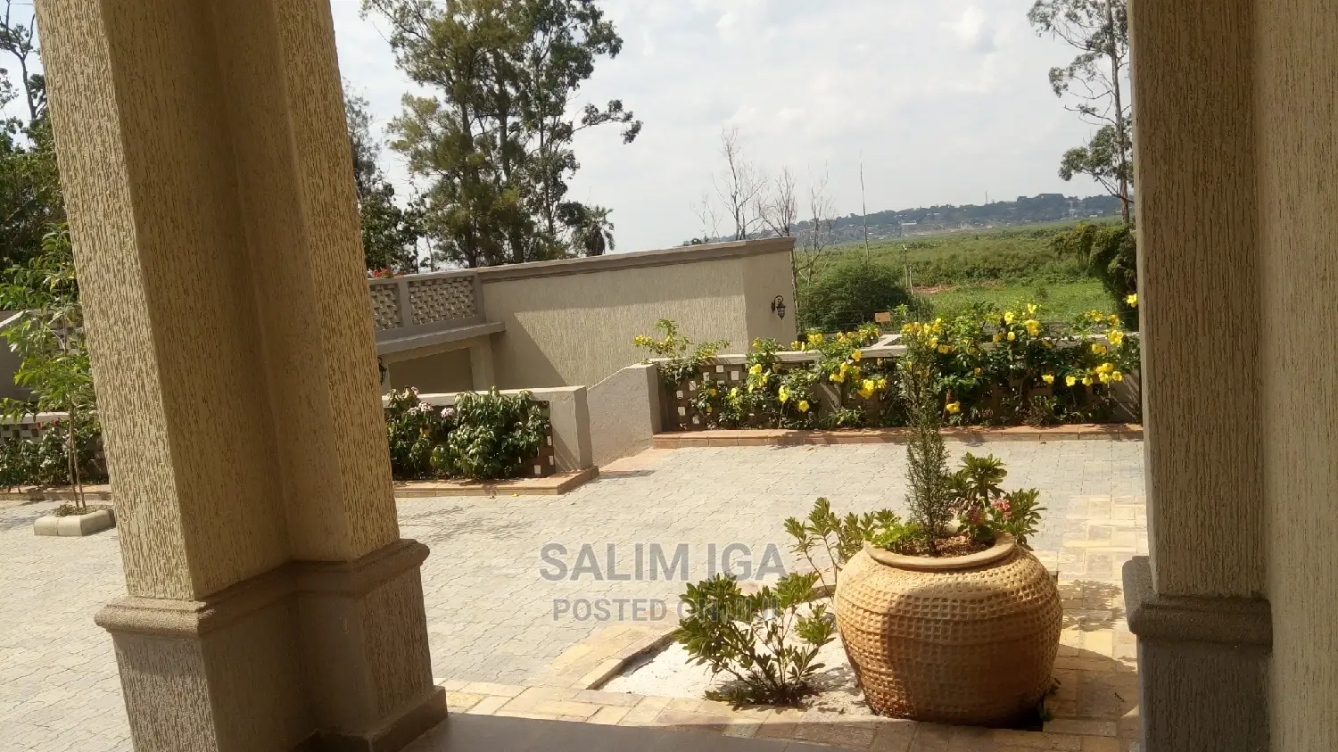 5bdrm Duplex in Kololo Property, Central Division for Rent
