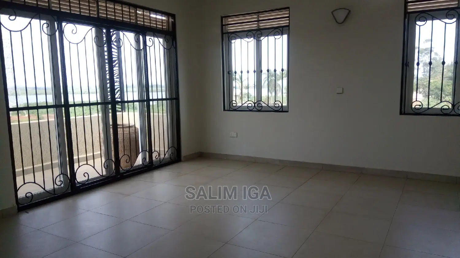 5bdrm Duplex in Kololo Property, Central Division for Rent