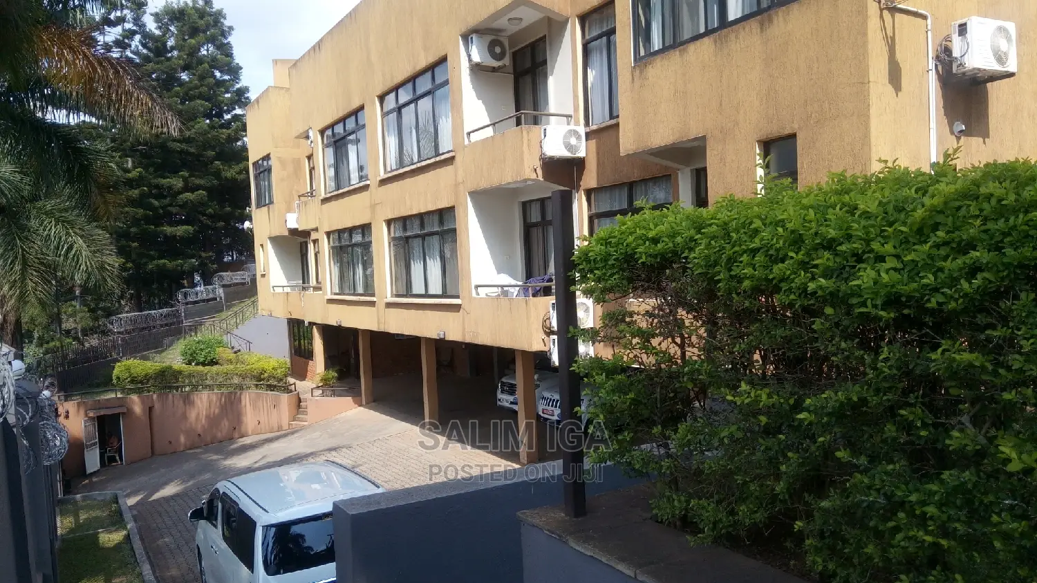 Furnished 3bdrm Block of Flats in Kololo Property, Central Division
