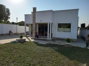 Furnished 4bdrm Bungalow in Kira for Sale