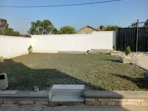 Furnished 4bdrm House in Kira for Sale