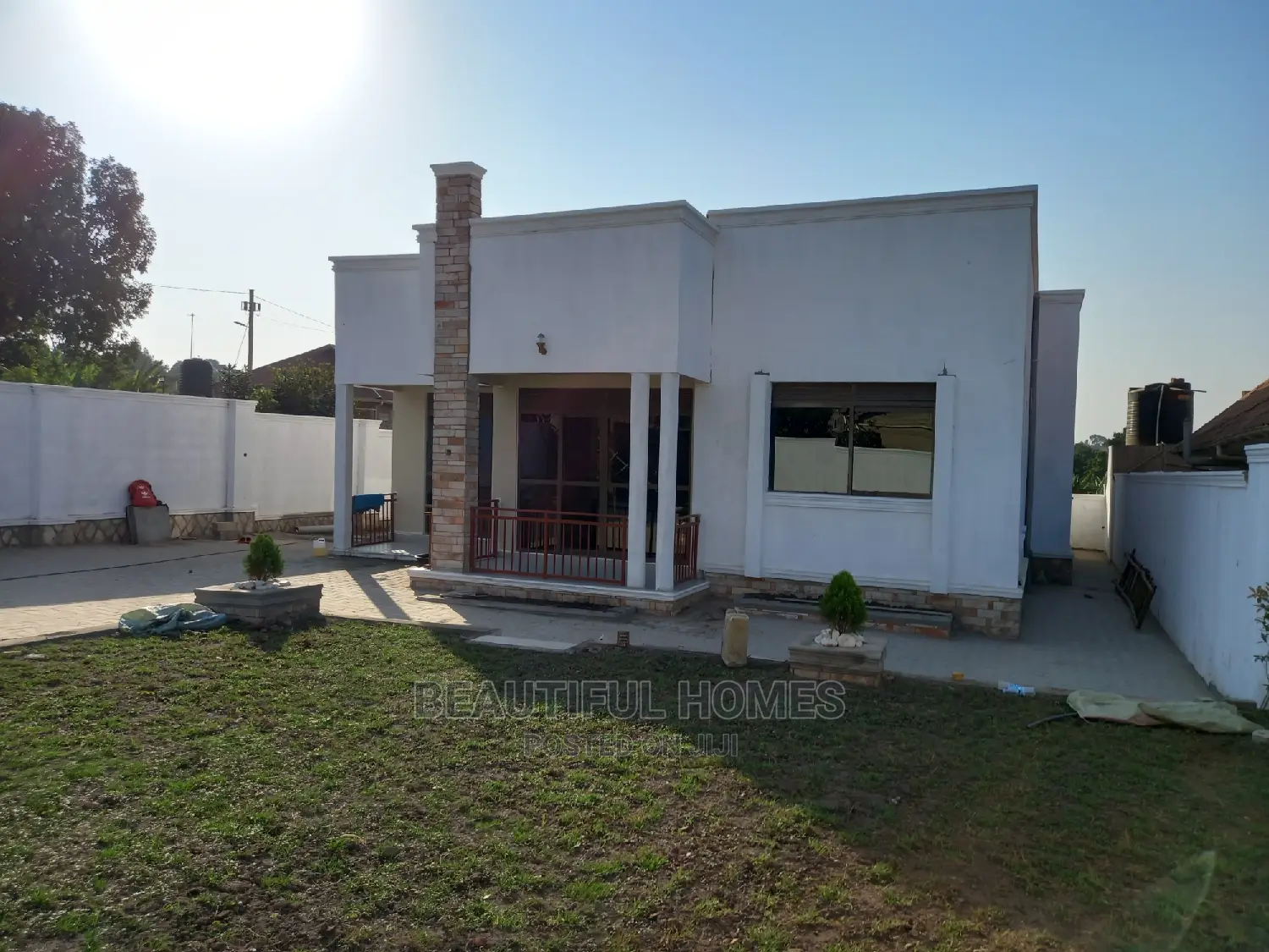 Furnished 4bdrm House in Kira for Sale