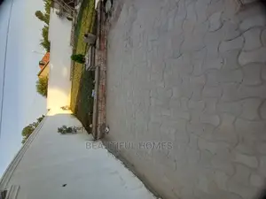 Furnished 4bdrm Bungalow in Kira for Sale