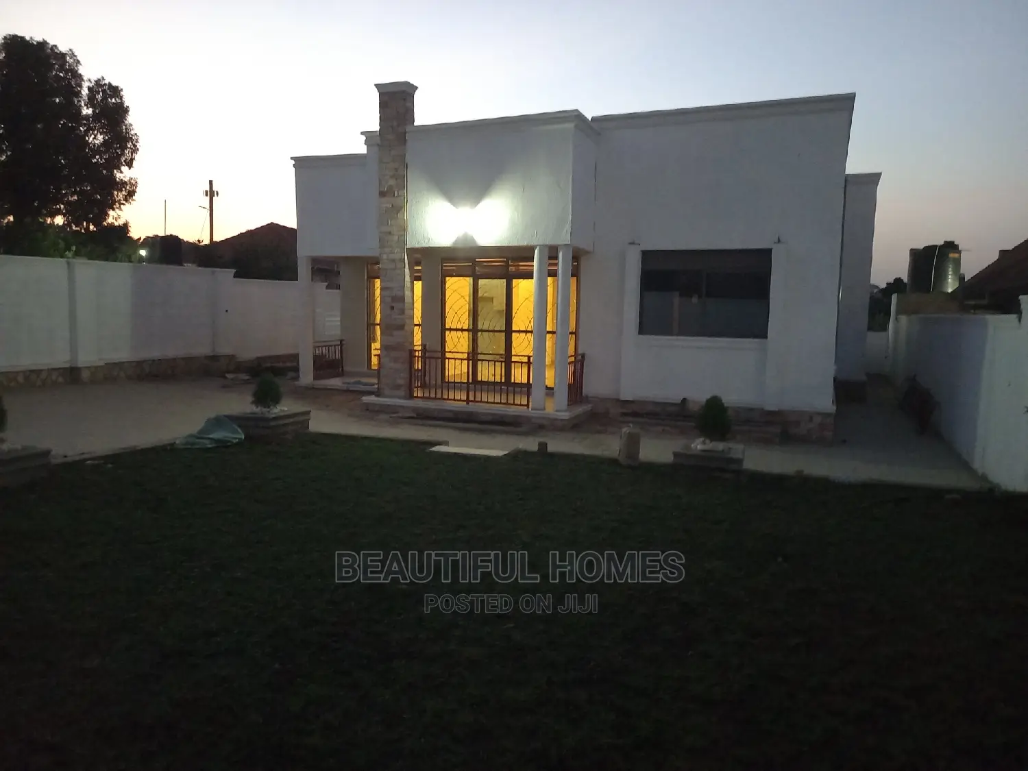 Furnished 4bdrm House in Kira for Sale
