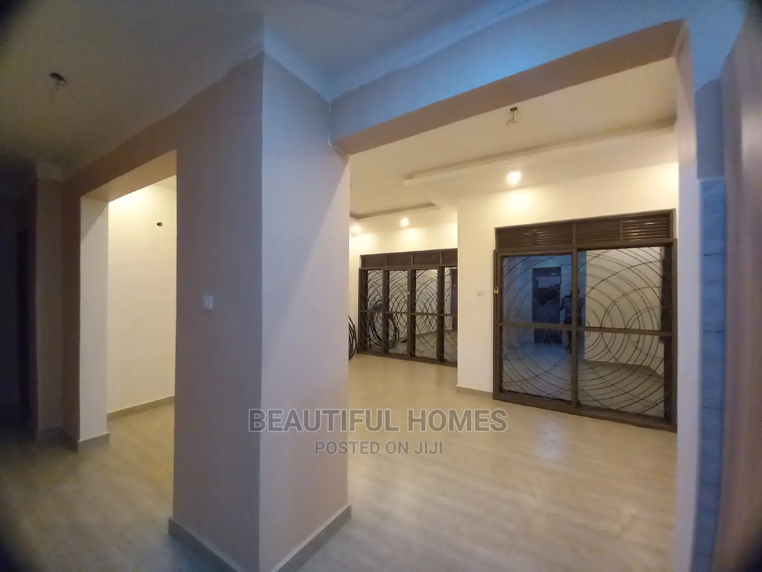 Furnished 4bdrm House in Kira for Sale