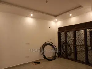 Furnished 4bdrm House in Kira for Sale