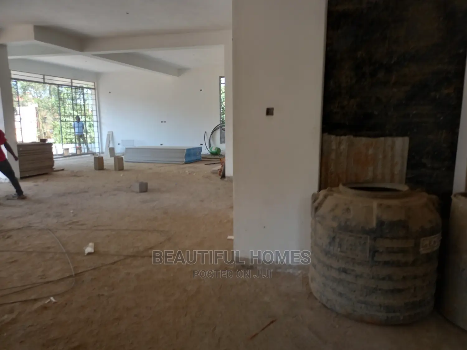 Furnished 6bdrm Mansion in Kyanja, Central Division for Sale