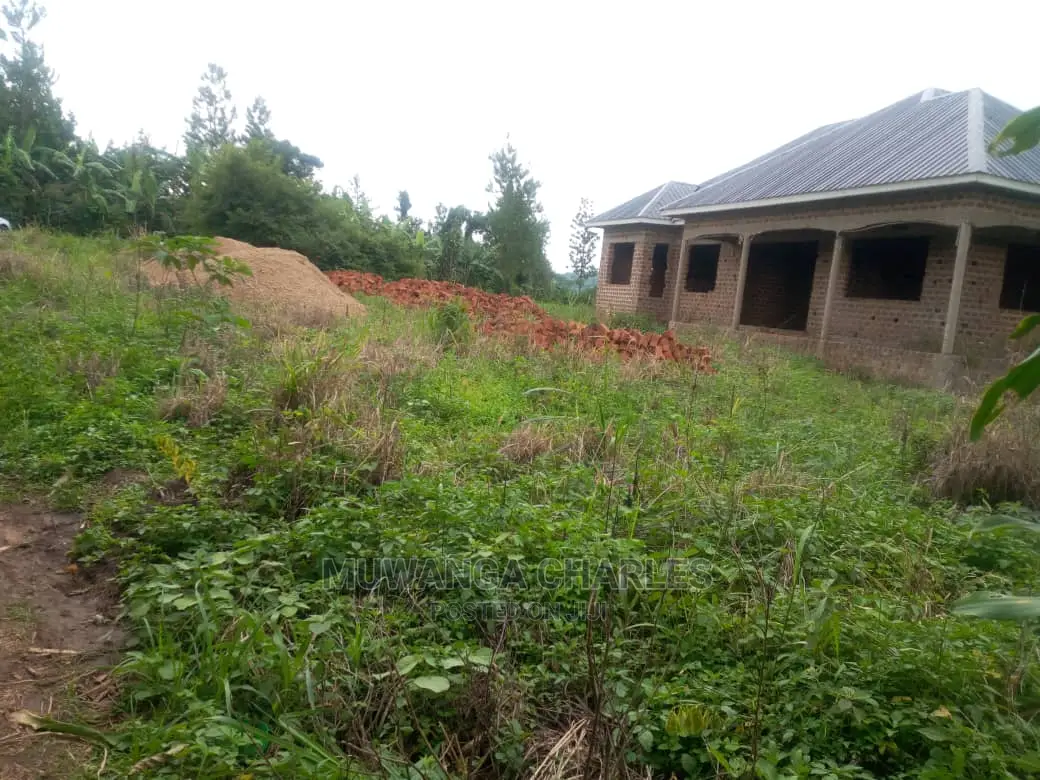 100by50ft Plot of Land for Sale at Busika