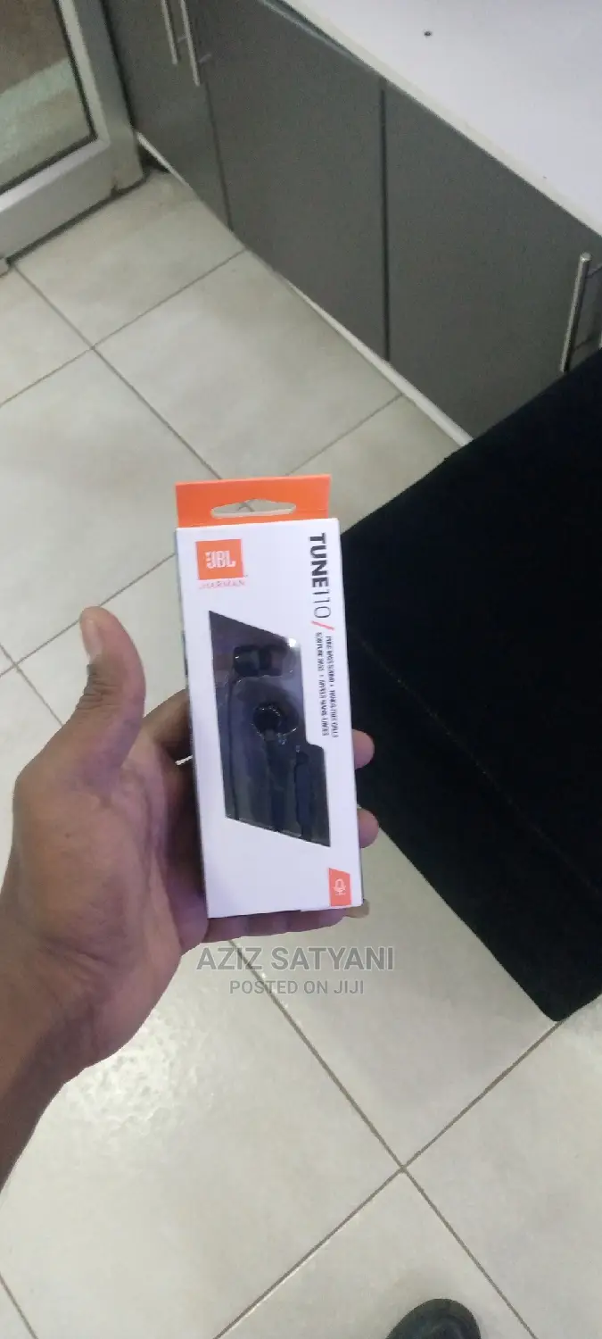 JBL Original Earphones Tune110 Pure Bass
