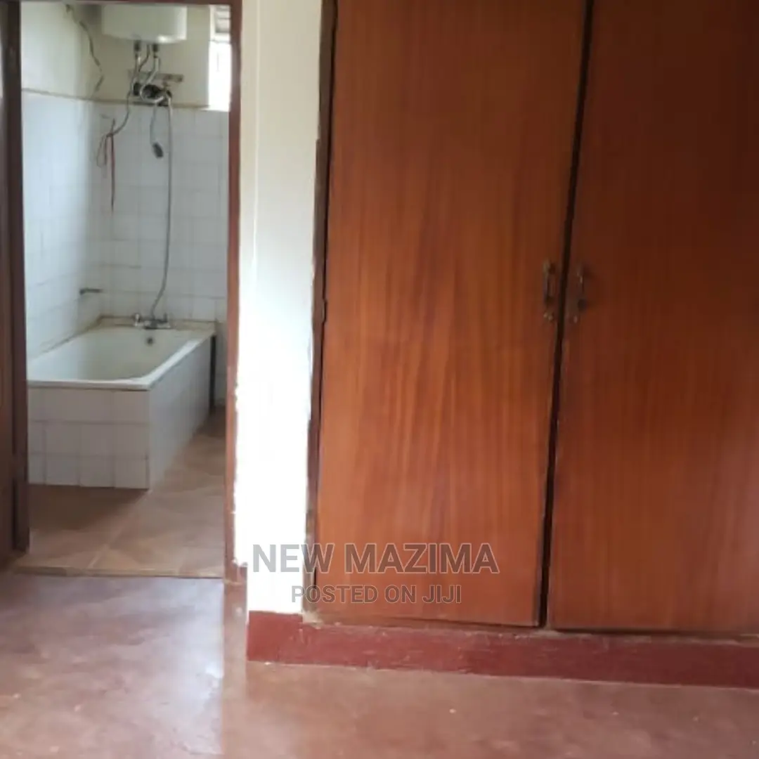 4bdrm House in Nsambya, Central Division for Sale