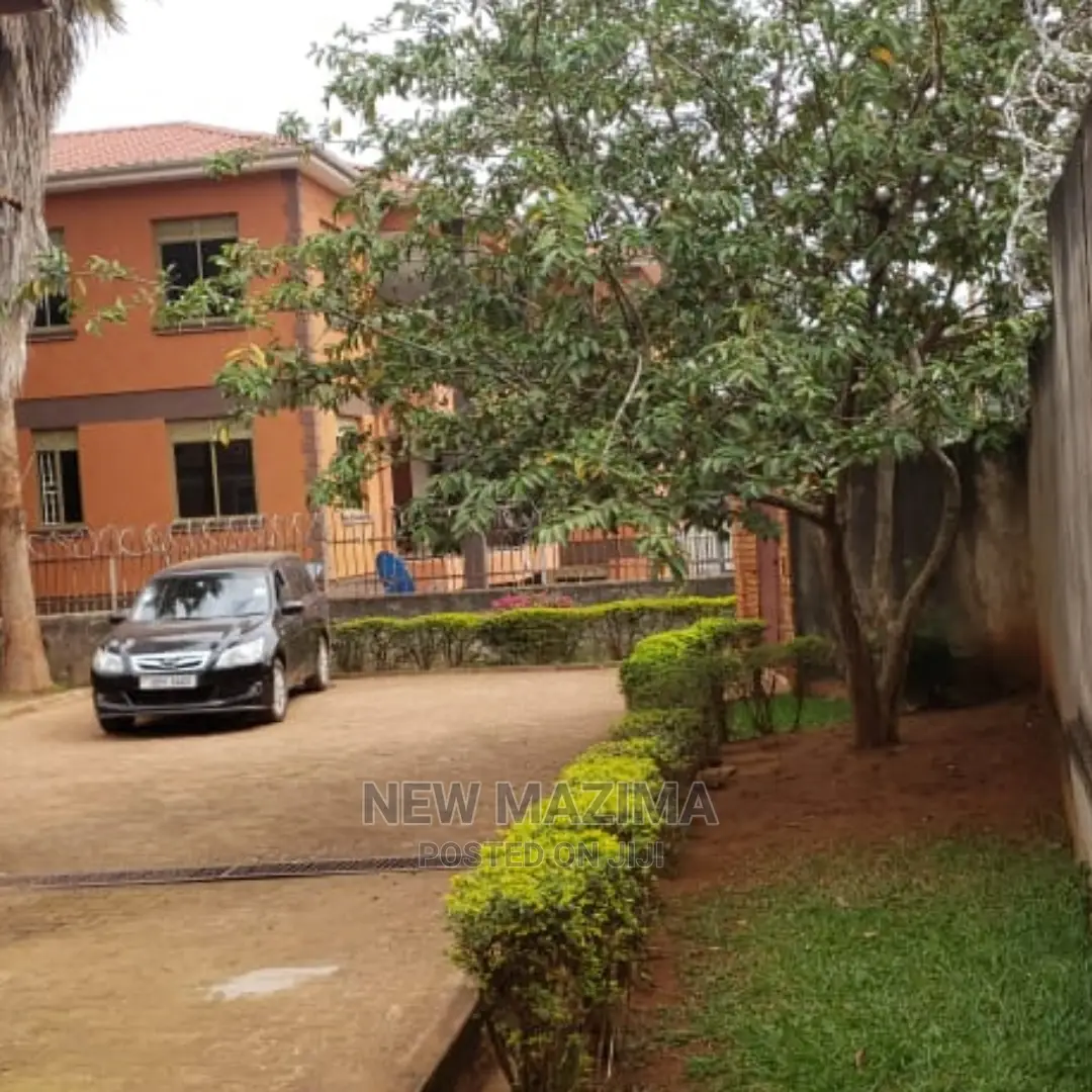 4bdrm House in Nsambya, Central Division for Sale
