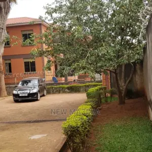 4bdrm House in Nsambya, Central Division for Sale