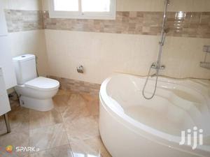 Corner Panel Bathtub