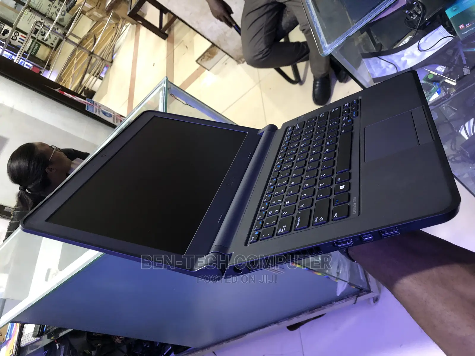 Laptop Dell Vostro 3350 4GB Intel Core I5 HDD 500GB