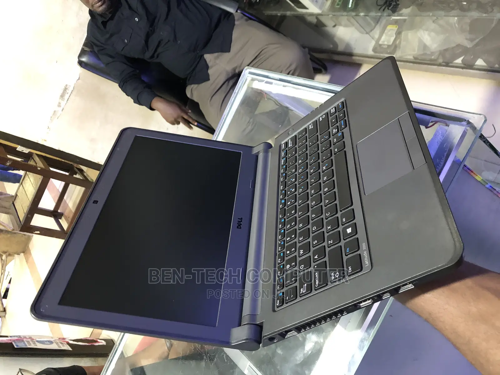 Laptop Dell Vostro 3350 4GB Intel Core I5 HDD 500GB